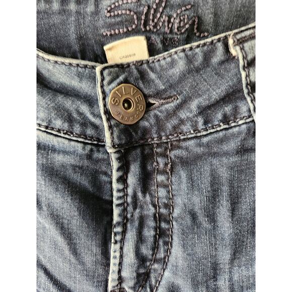 Silver Suki Bootcut Dark Wash Denim Jeans Size 30/30 - Picture 6 of 9